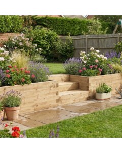 WoodBlocX Retaining wall with steps