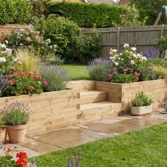 WoodBlocX Retaining wall with steps