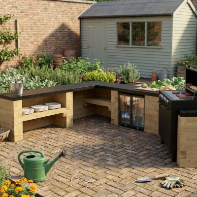 Cuisine d’été modulaire / 2,25 m x 2,078 m x 1,478 m x 0,60 m (plan de travail non inclus)