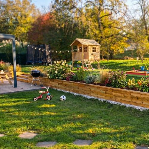 Le mur de soutènement avec marches de Thibaut