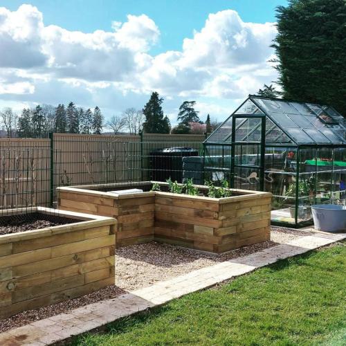 Les jardinières surélevées de Laure