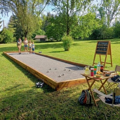 Le terrain de pétanque de Robert